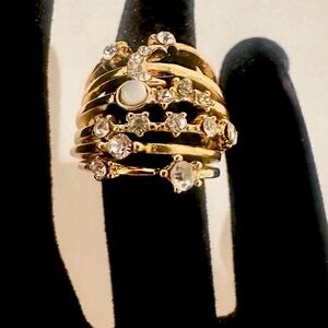 Elegant Gold and rhonestone Women's Ring Stack